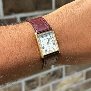 Vintage Tourneau Roman Date Dial Tank Watch 956.114